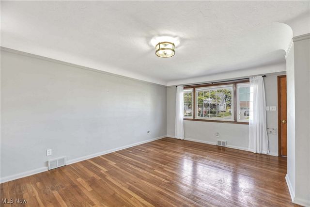 3407 Dellwood Drive, Parma, OH 44134