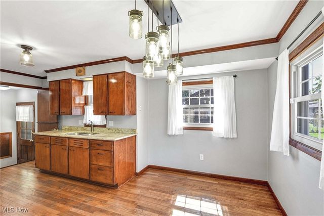 3407 Dellwood Drive, Parma, OH 44134