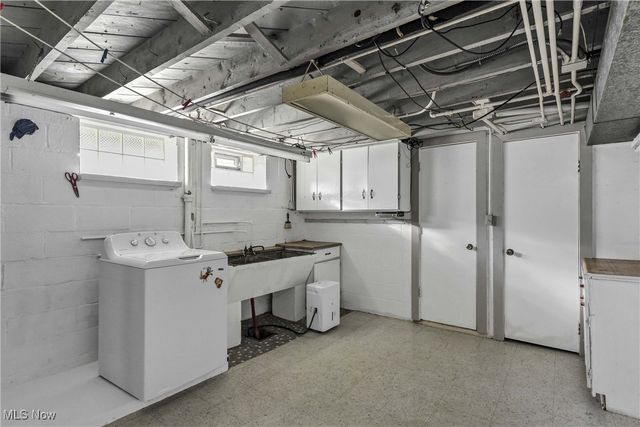 3407 Dellwood Drive, Parma, OH 44134