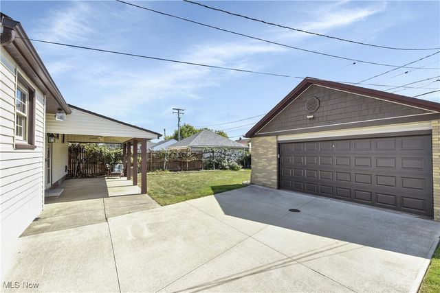 3407 Dellwood Drive, Parma, OH 44134