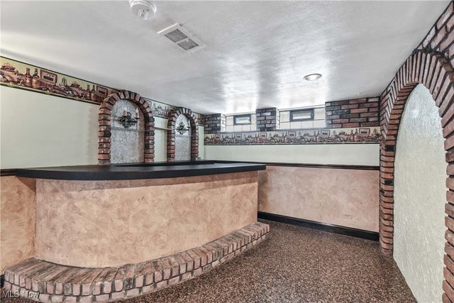 3407 Dellwood Drive, Parma, OH 44134