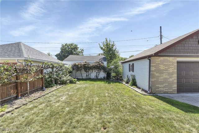 3407 Dellwood Drive, Parma, OH 44134