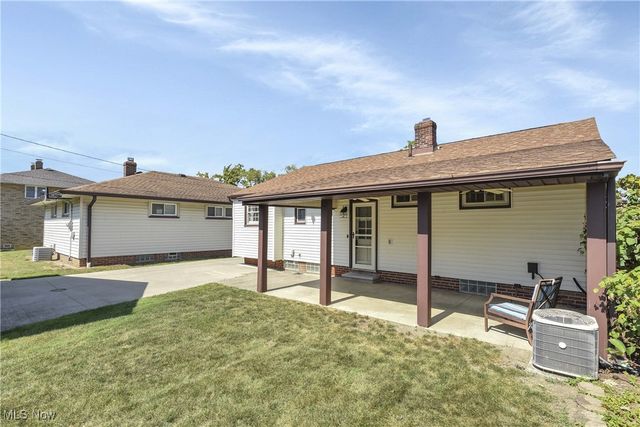 3407 Dellwood Drive, Parma, OH 44134