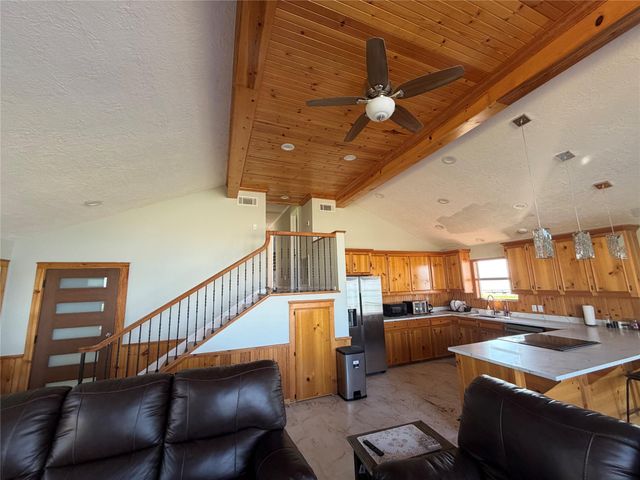 245 Bridgewater, Onalaska, TX 77360