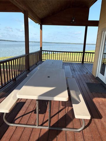 245 Bridgewater, Onalaska, TX 77360