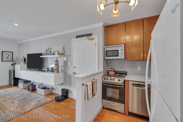 207 13th Avenue 10, Belmar, NJ 07719
