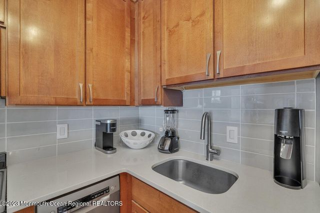 207 13th Avenue 10, Belmar, NJ 07719