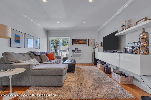 207 13th Avenue 10, Belmar, NJ 07719