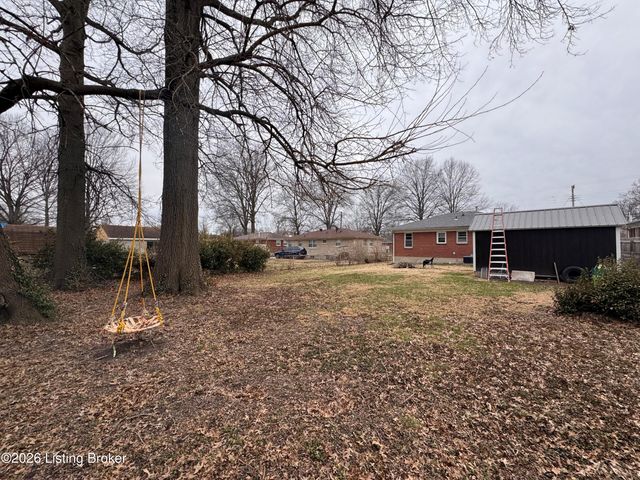 8601 Robbins Rd, Louisville, KY 40258