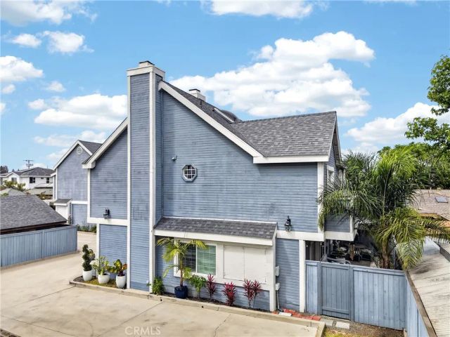 133 Cecil Place D, Costa Mesa, CA 92627