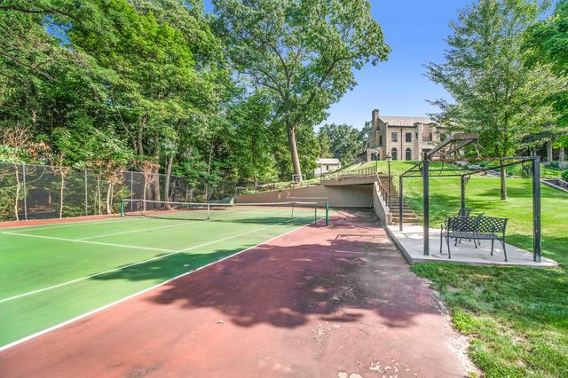 1405 Long Road, Kalamazoo City, MI 49008