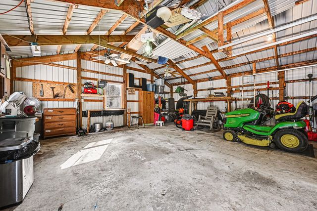 5258 E S Avenue, Pavilion Twp, MI 49097