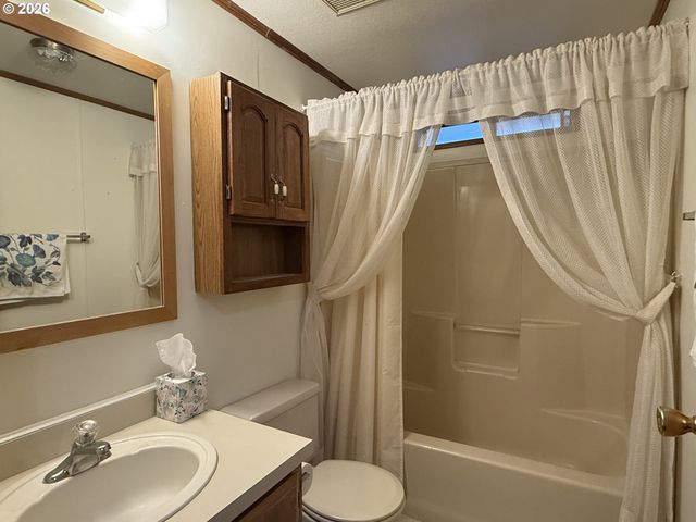 5335 MAIN St 197, Springfield, OR 97478