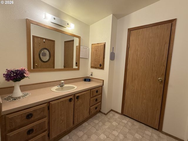 5335 MAIN St 197, Springfield, OR 97478