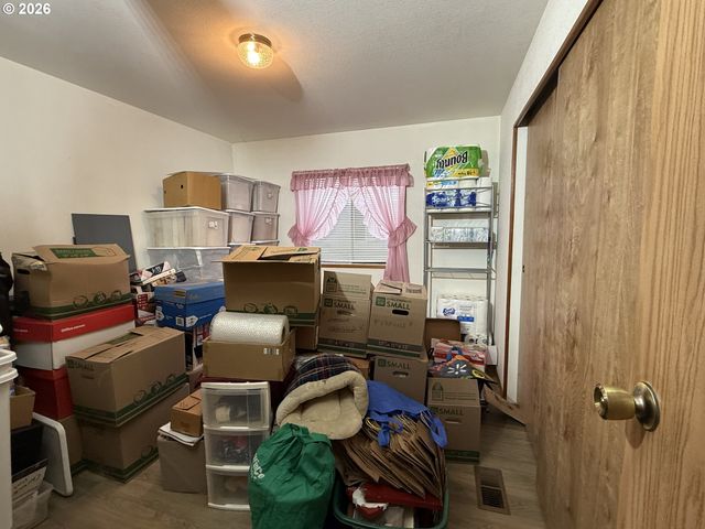 5335 MAIN St 197, Springfield, OR 97478