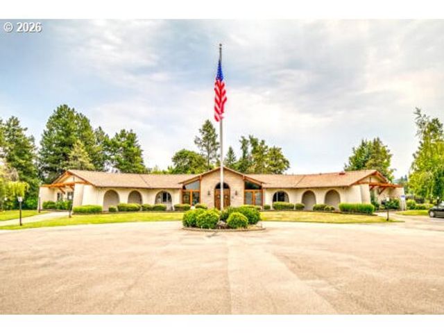 5335 MAIN St 197, Springfield, OR 97478