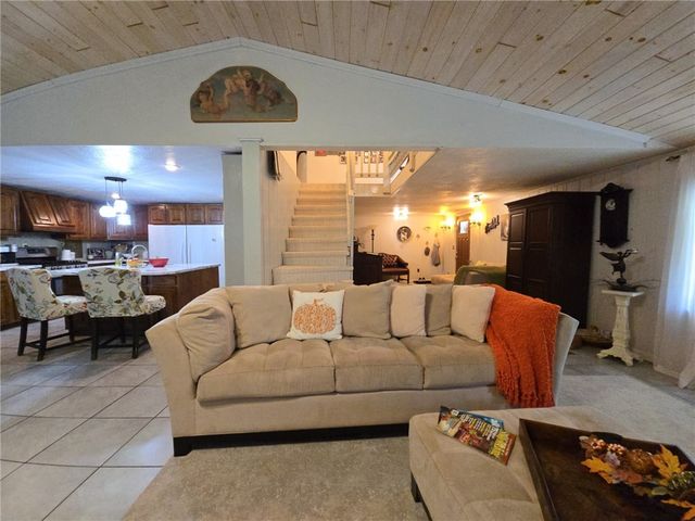 1405 Madison Rd, Madison Twp, PA 16259