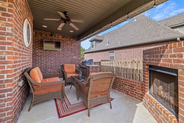 4703 Willow Ridge, Rogers, AR 72758