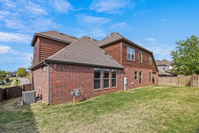 4703 Willow Ridge, Rogers, AR 72758