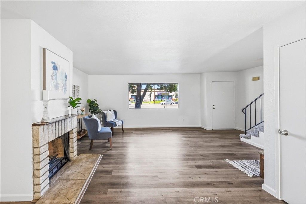 Image 5 of property listing at 2061 W Redlands Boulevard 18C, Redlands, CA 92373