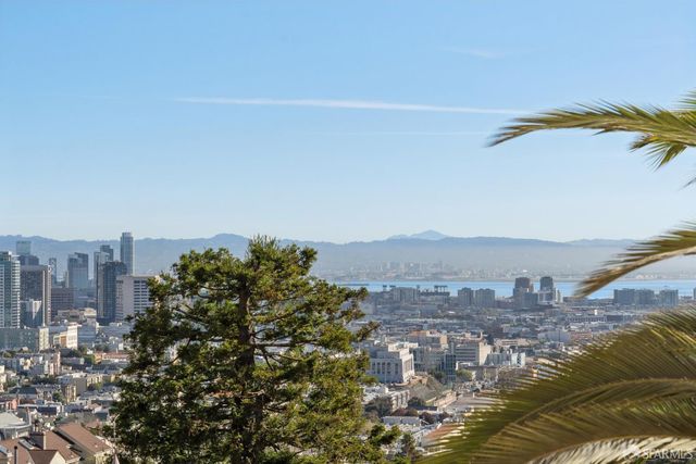 351 Buena Vista Avenue 601E, San Francisco, CA 94117