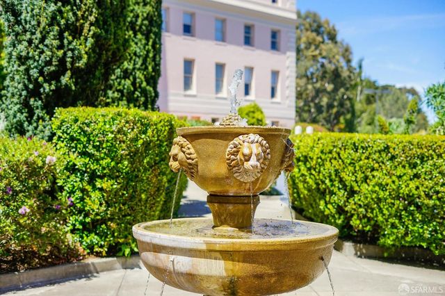 351 Buena Vista Avenue 601E, San Francisco, CA 94117