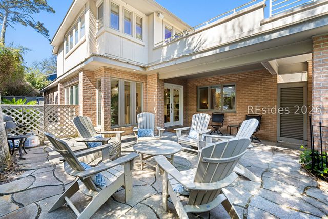 2 Nighthawk St, Hilton Head Island, SC 29928