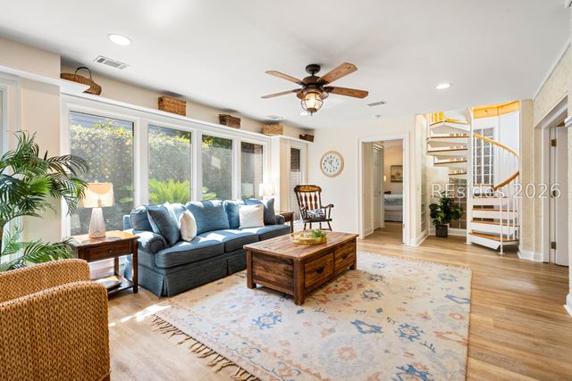 2 Nighthawk St, Hilton Head Island, SC 29928