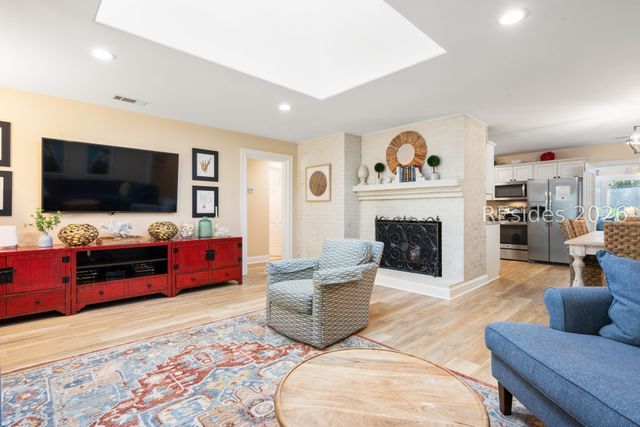 2 Nighthawk St, Hilton Head Island, SC 29928