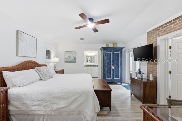 2 Nighthawk St, Hilton Head Island, SC 29928