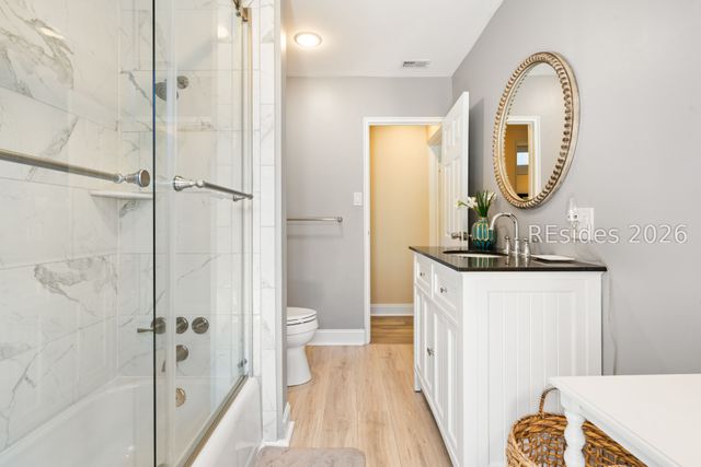 2 Nighthawk St, Hilton Head Island, SC 29928