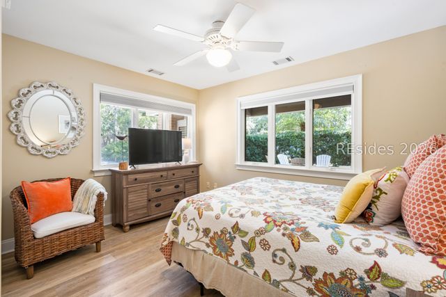 2 Nighthawk St, Hilton Head Island, SC 29928