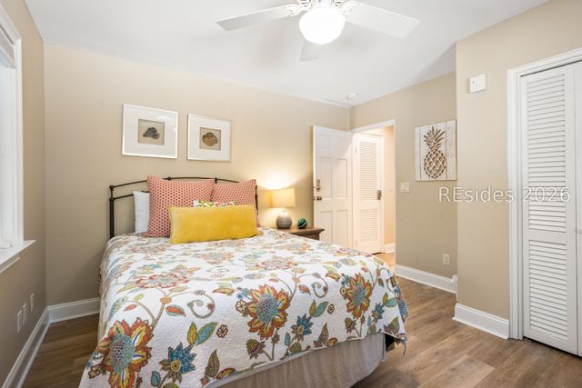 2 Nighthawk St, Hilton Head Island, SC 29928