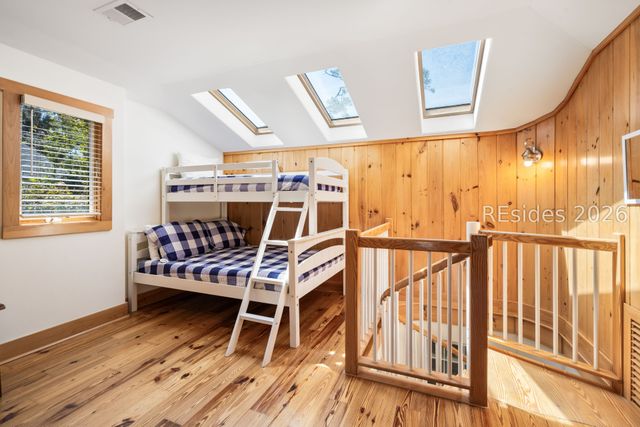 2 Nighthawk St, Hilton Head Island, SC 29928