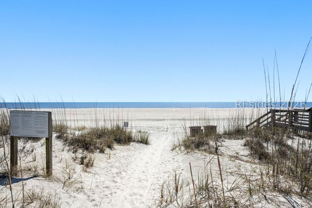 2 Nighthawk St, Hilton Head Island, SC 29928