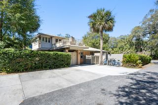 2 Nighthawk St, Hilton Head Island, SC 29928