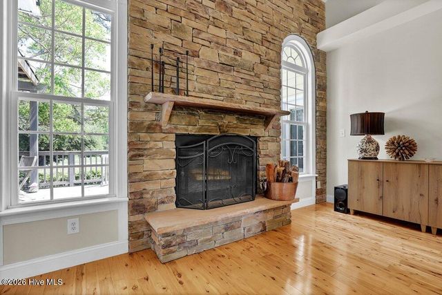 707 N Green Tee Road, Hampstead, NC 28443