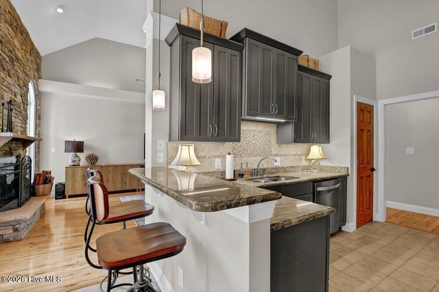 707 N Green Tee Road, Hampstead, NC 28443
