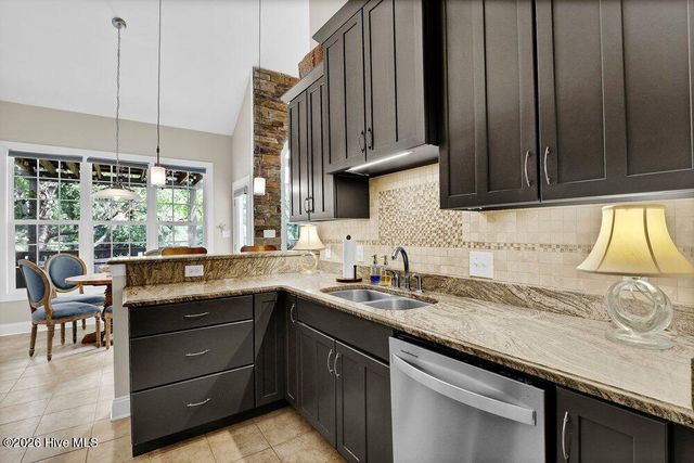 707 N Green Tee Road, Hampstead, NC 28443