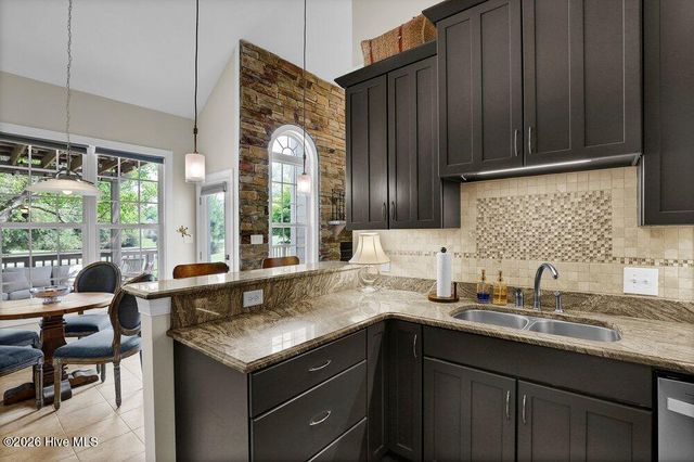 707 N Green Tee Road, Hampstead, NC 28443