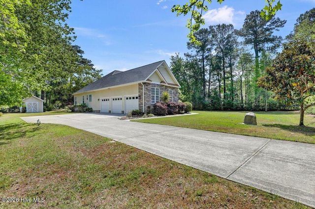 707 N Green Tee Road, Hampstead, NC 28443