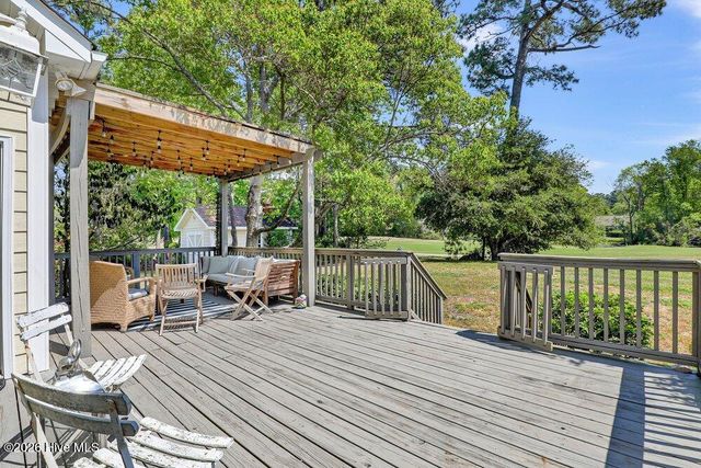 707 N Green Tee Road, Hampstead, NC 28443
