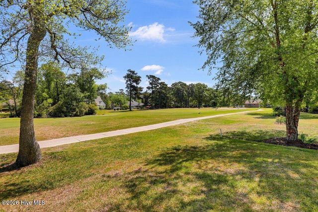 707 N Green Tee Road, Hampstead, NC 28443