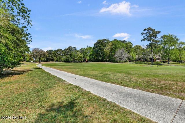 707 N Green Tee Road, Hampstead, NC 28443