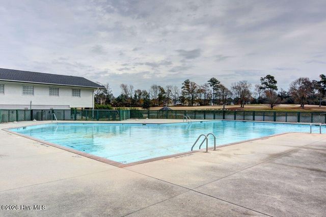 707 N Green Tee Road, Hampstead, NC 28443
