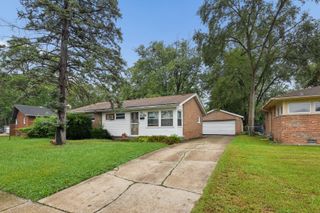 16028 Richmond Avenue, Markham, IL 60428