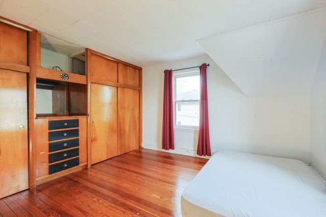 35 Miller Stile Rd, Quincy, MA 02169