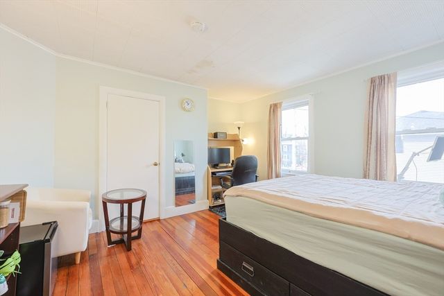 35 Miller Stile Rd, Quincy, MA 02169