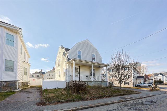 35 Miller Stile Rd, Quincy, MA 02169