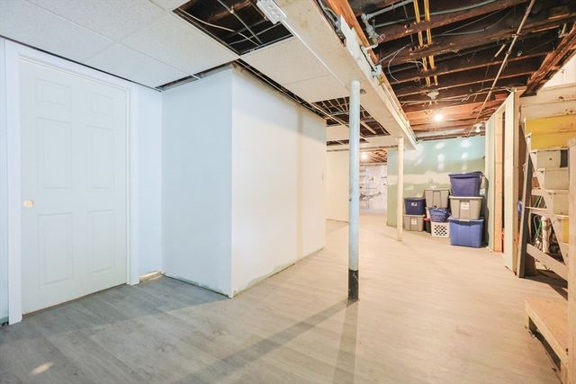 35 Miller Stile Rd, Quincy, MA 02169